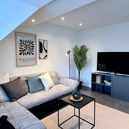 Luna & Sol Эссен