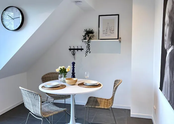 Luna & Sol Έσσεν